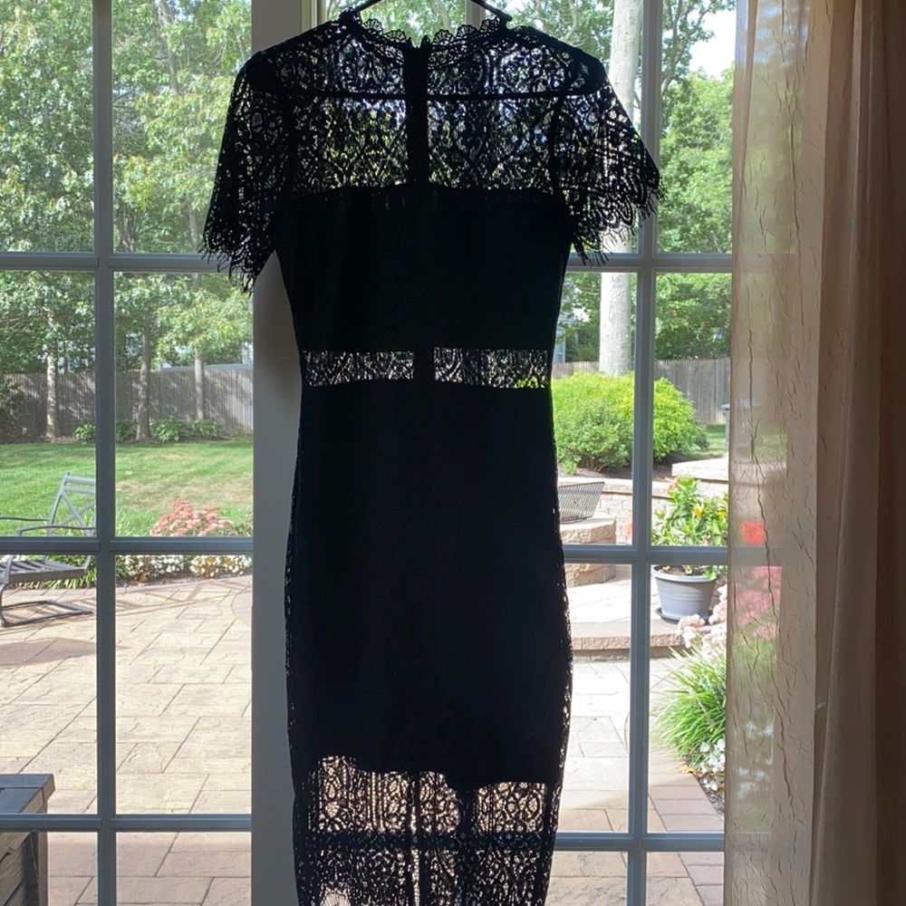 Lulus black lace dress